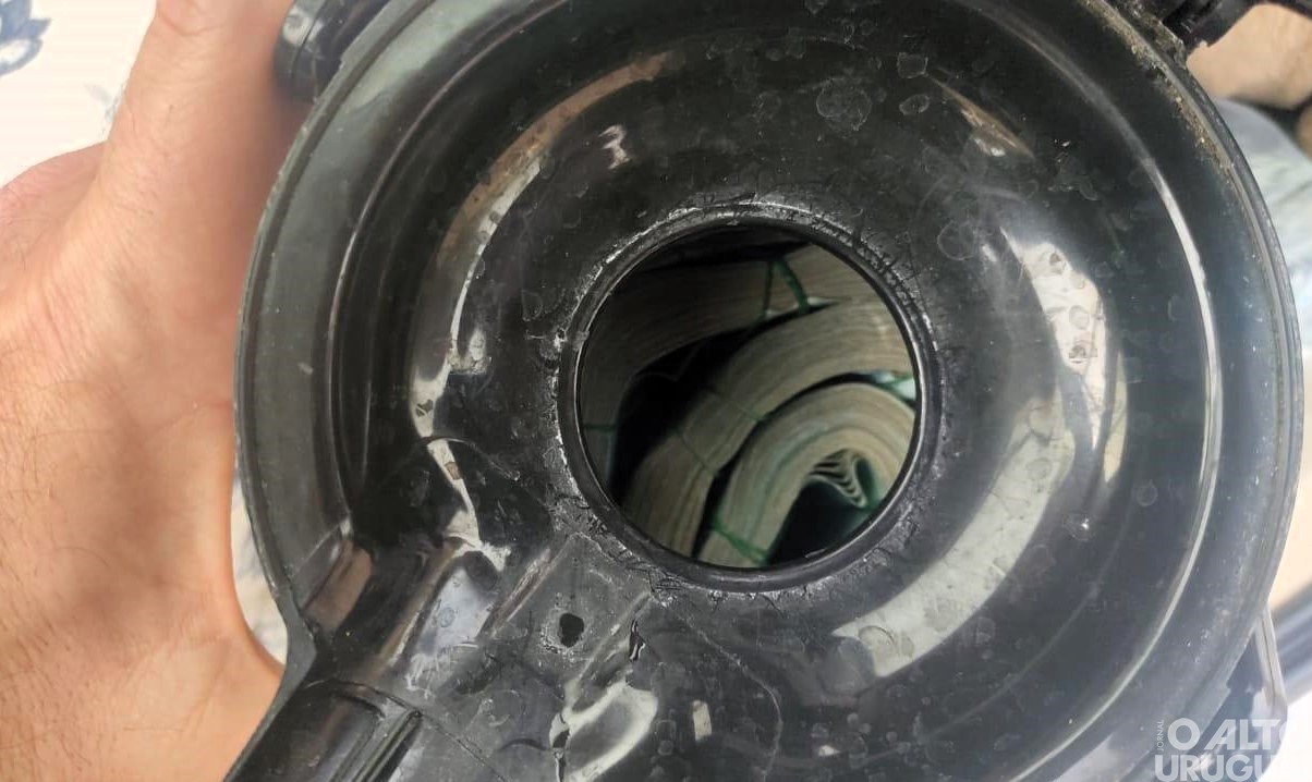 PRF encontra mais de R$ 280 mil sem comprovação em picape com placas de FW