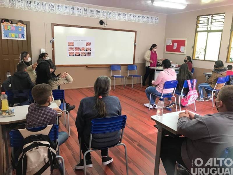 Mais de 80% dos alunos retornam às aulas de forma presencial em Vista Alegre