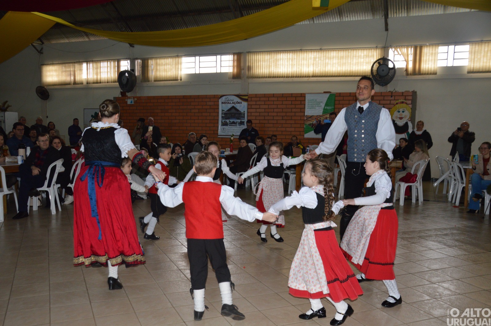 Mais de 500 pessoas participam da 33ª Julifest