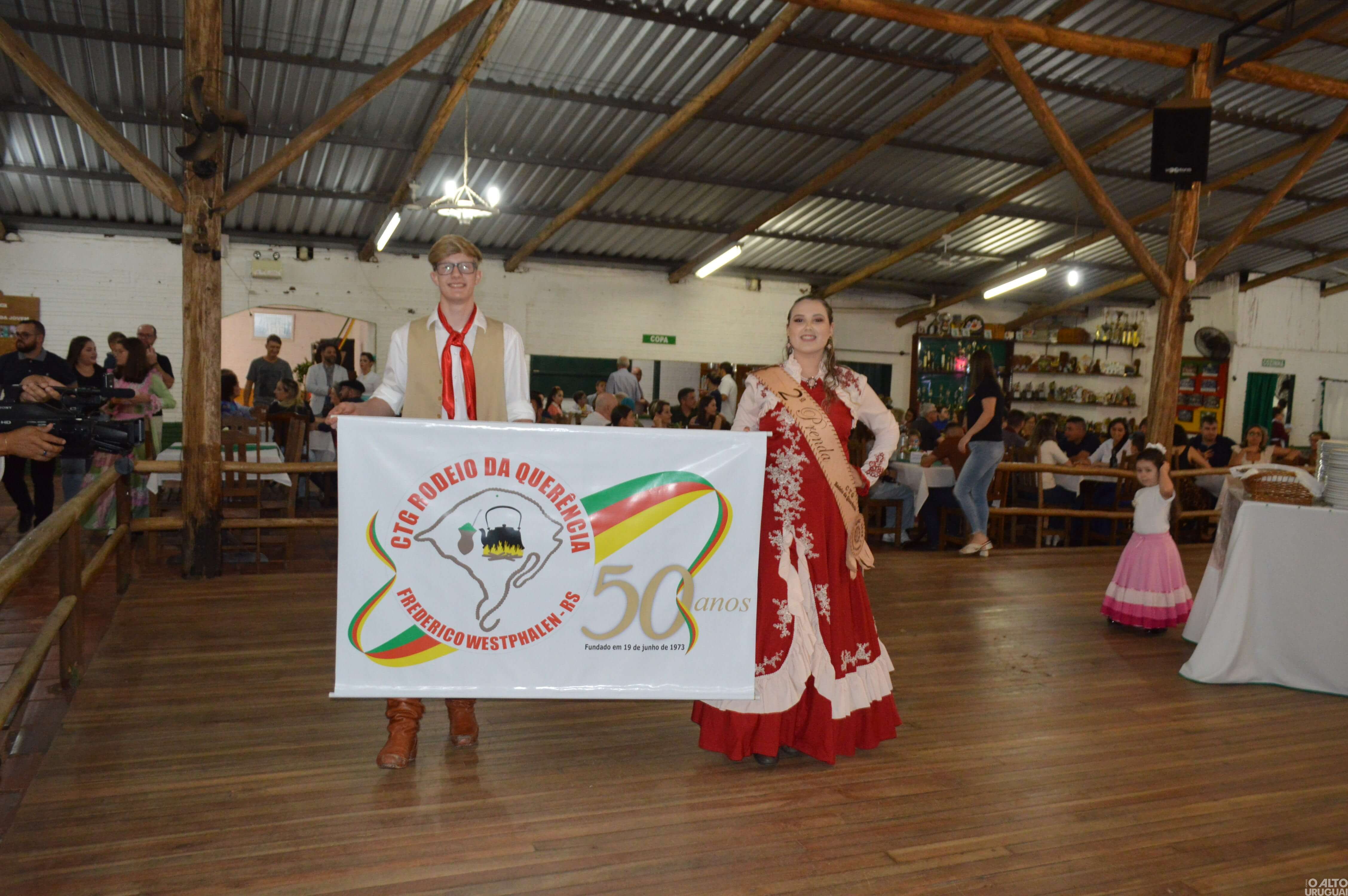 Diego Bertoletti da Rocha toma posse como patrão do CTG Rodeio da Querência