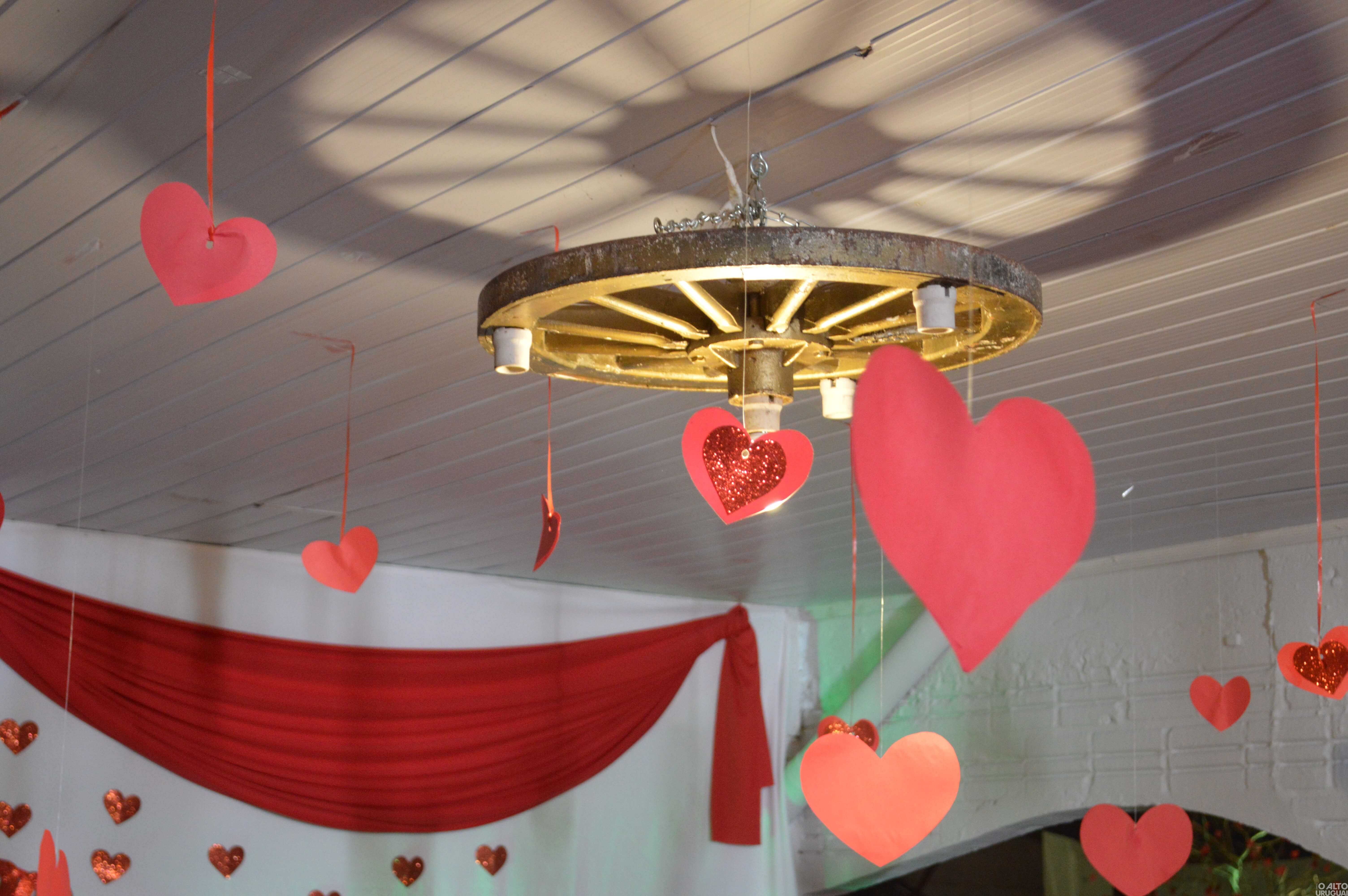 Noite do Galanteio reúne casais no CTG Rodeio da Querência