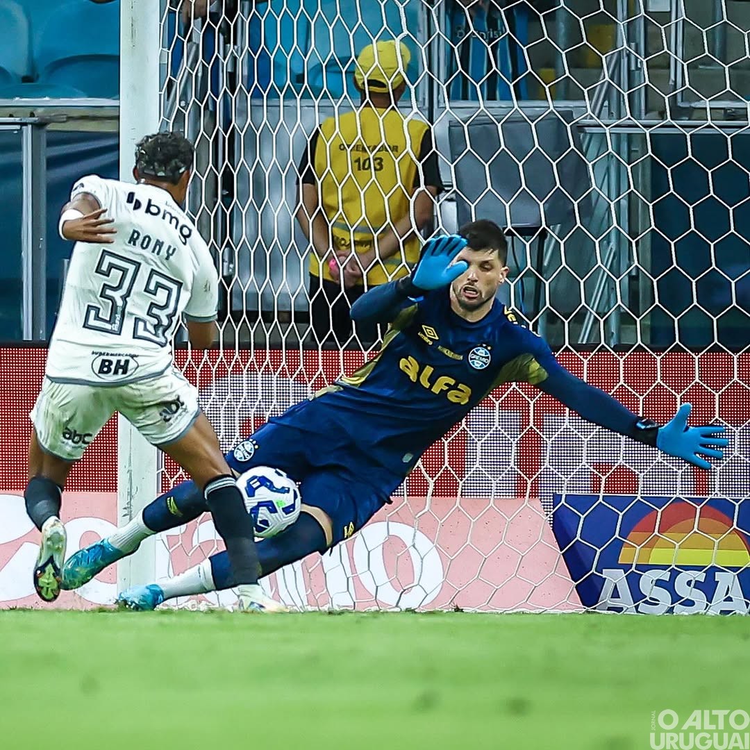 No sufoco, Grêmio vence Atlético-MG na estreia do Brasileirão