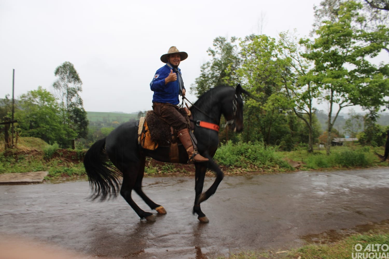 Centelha da Chama Crioula chega a Frederico Westphalen