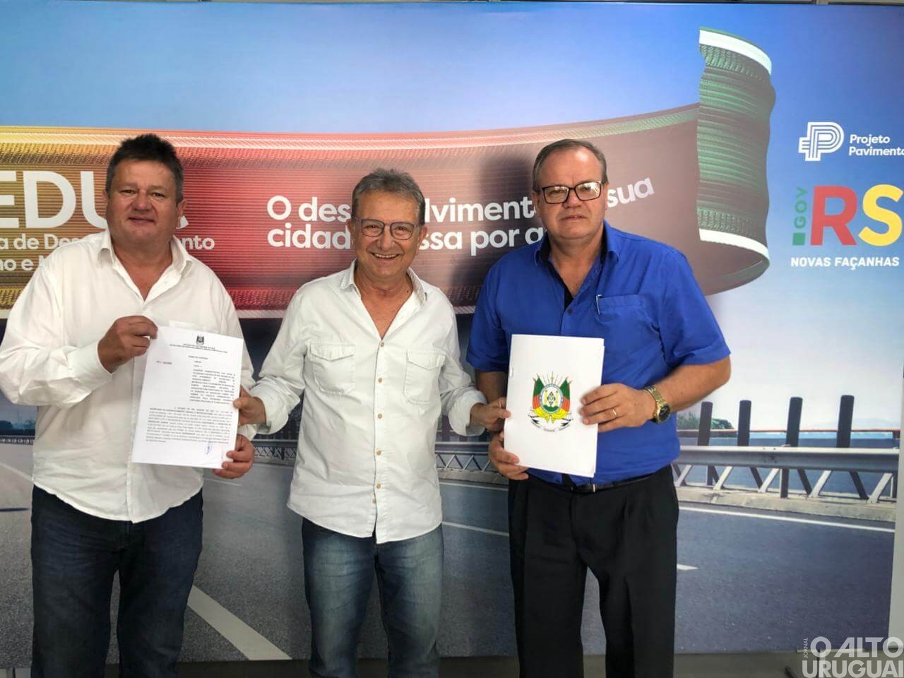 Prefeito de Erval Seco assina contrato do programa Pavimenta