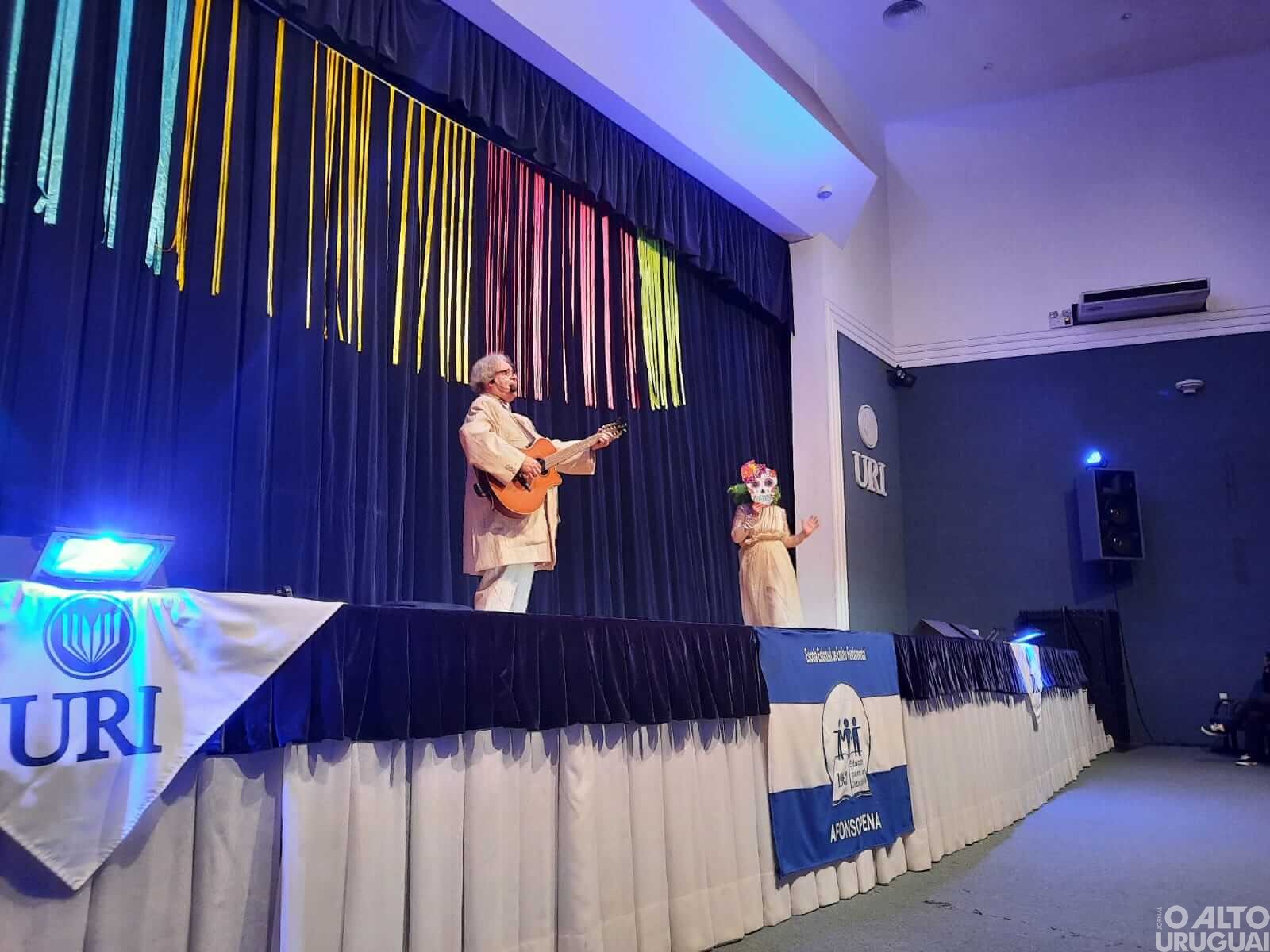 Escola Afonso Pena promove peça teatral comemorativa aos seus 60 anos