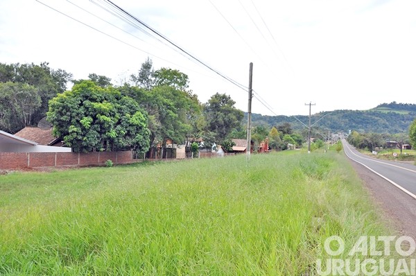 Determinada perícia técnica para avaliar contornos territoriais da área indígena