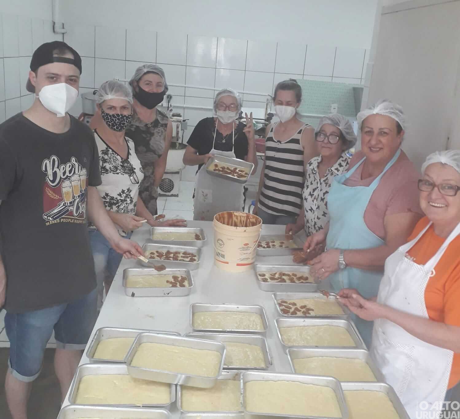 Feira do Centro Cultural 25 de Julho comercializa cerca de 450 cucas