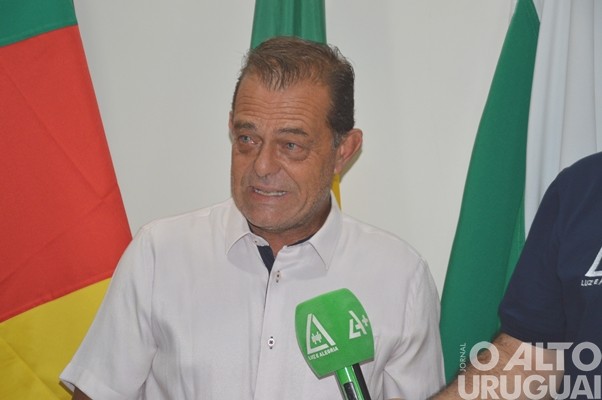 Prefeitura de FW apresenta selo e programação comemorativos aos 70 anos