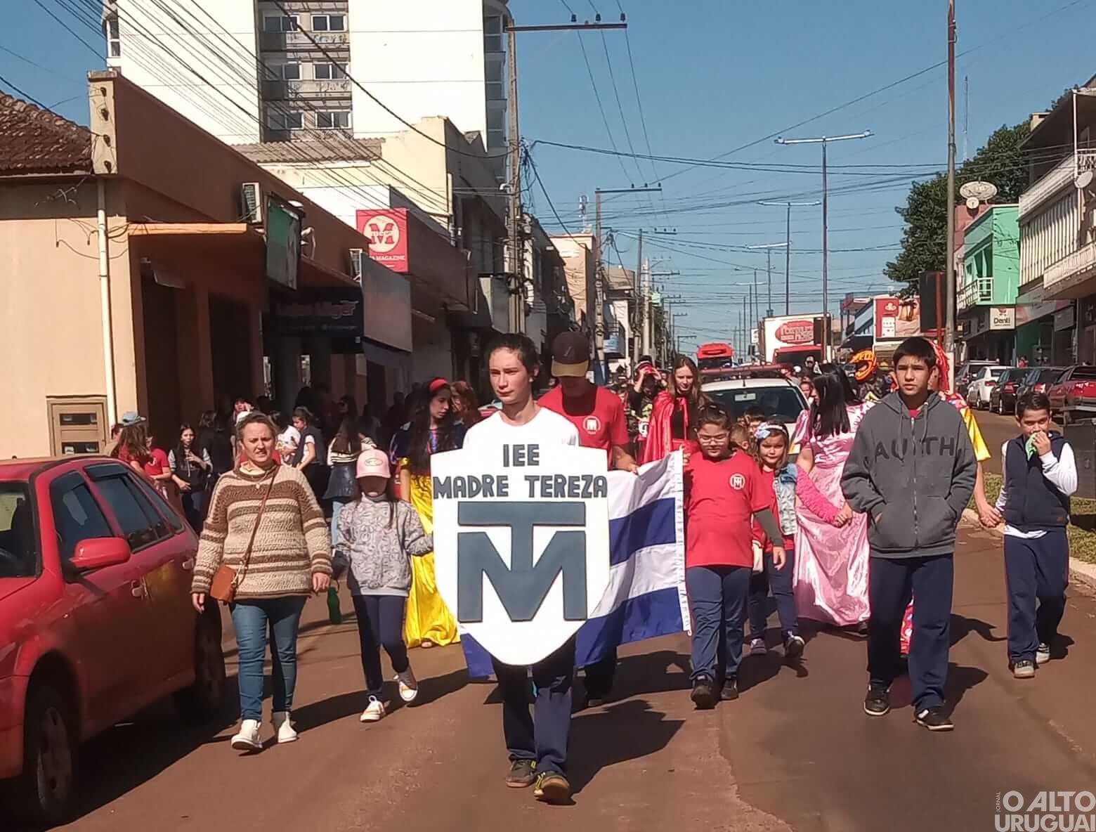 Escola Madre Tereza celebra 71 anos com passeio ciclístico em Seberi