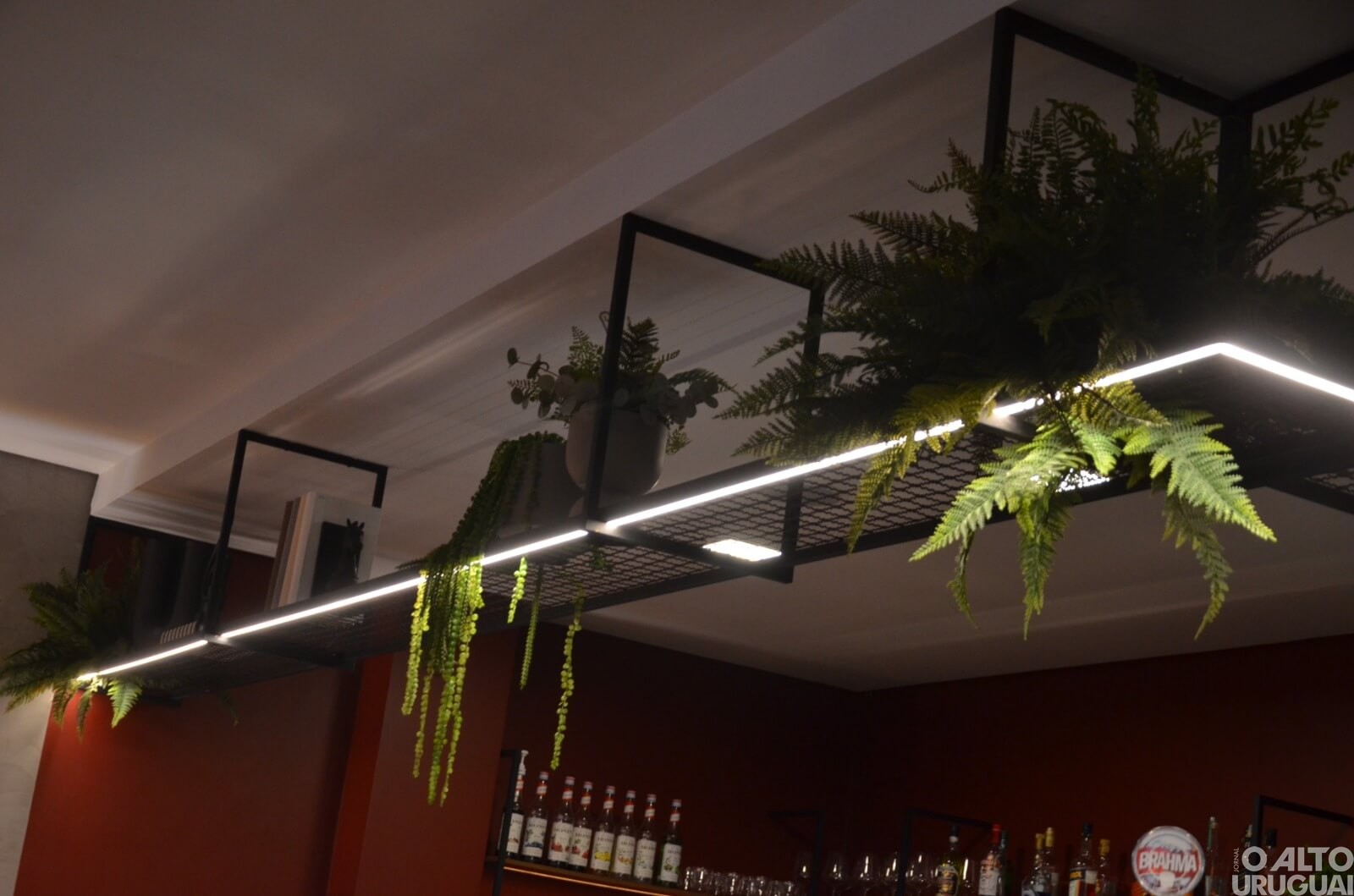 Vitrola reinaugura espaço gourmet e lança novo cardápio 