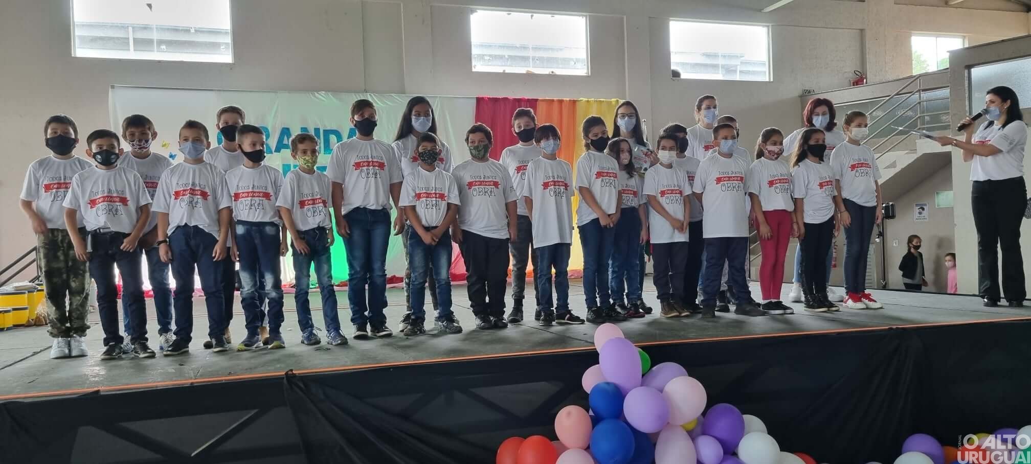 Taquaruçu do Sul: Ciranda Literária homenageia crianças, professores e funcionários públicos