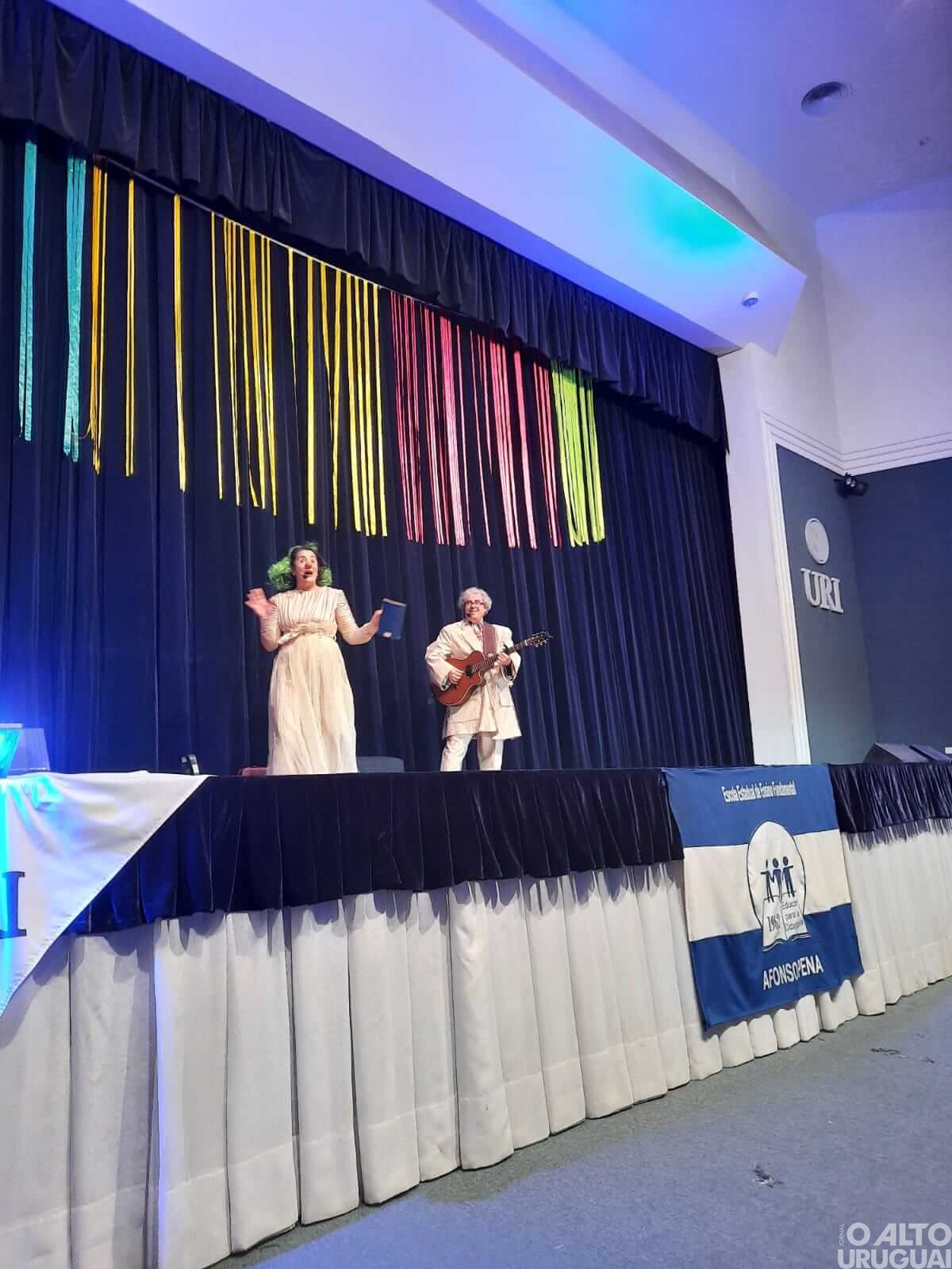 Escola Afonso Pena promove peça teatral comemorativa aos seus 60 anos