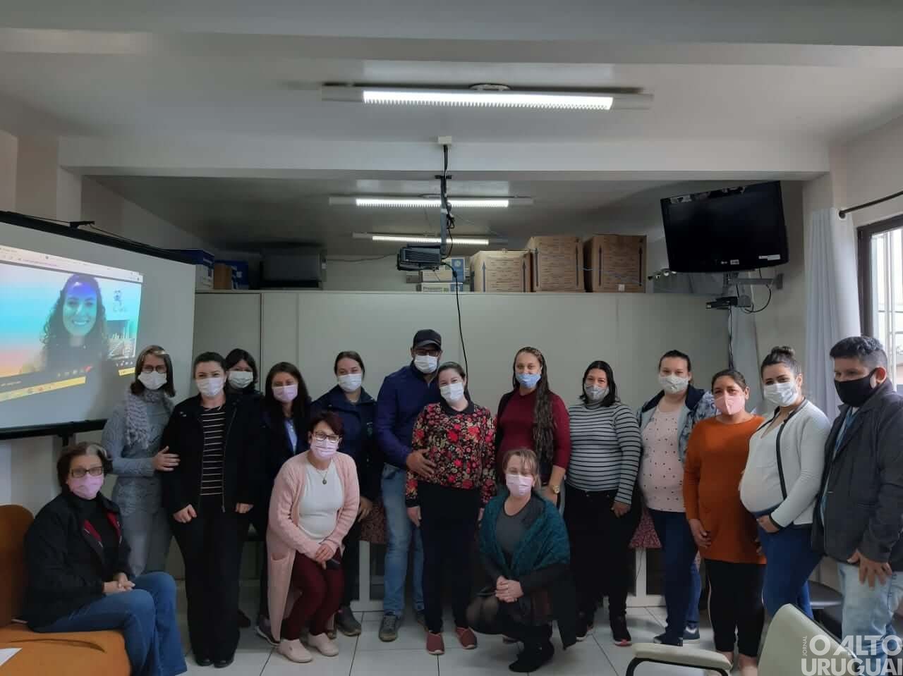 “Gera Vida” entrega kits às gestantes de Palmitinho