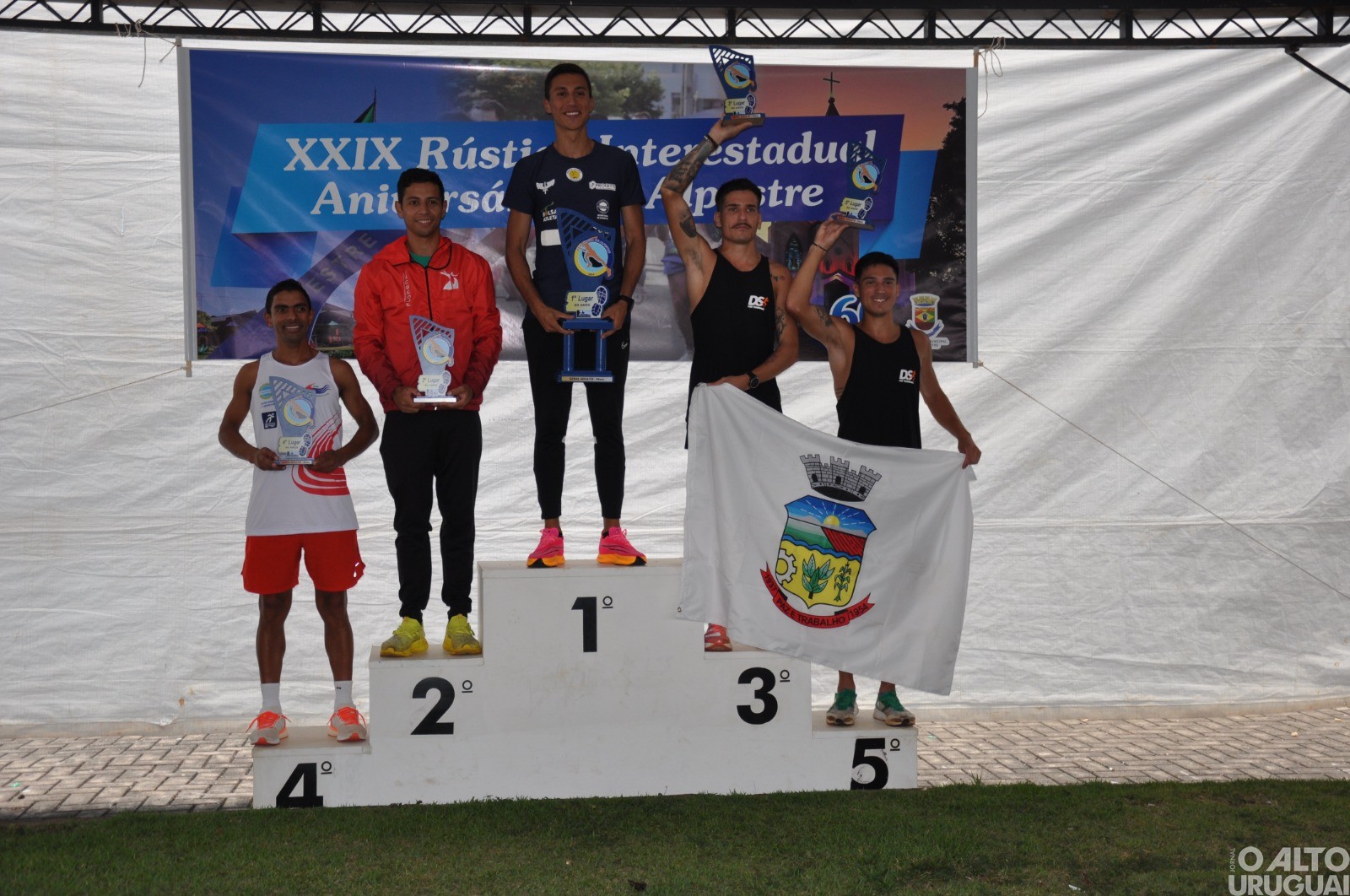 Mais de 400 atletas participam da Rústica Interestadual de Alpestre