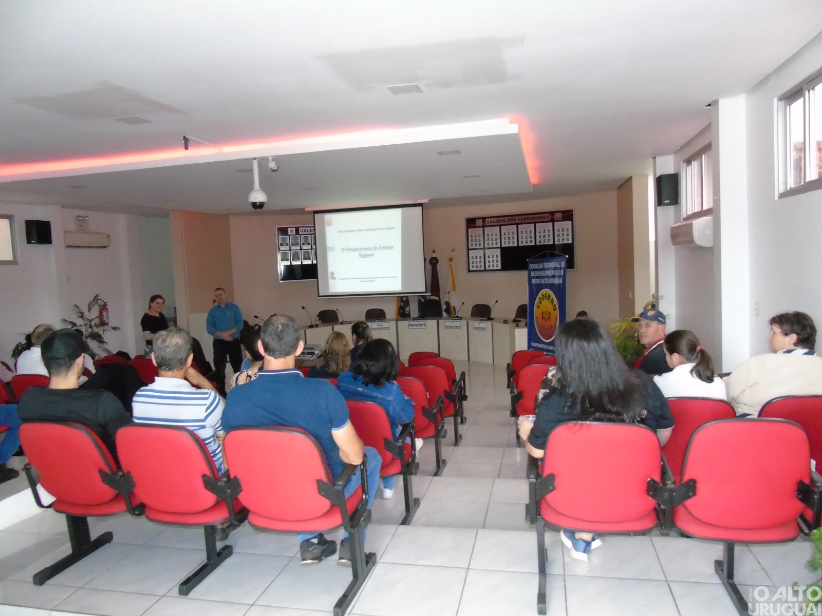 Codemau promove palestra sobre a importância do turismo para os negócios