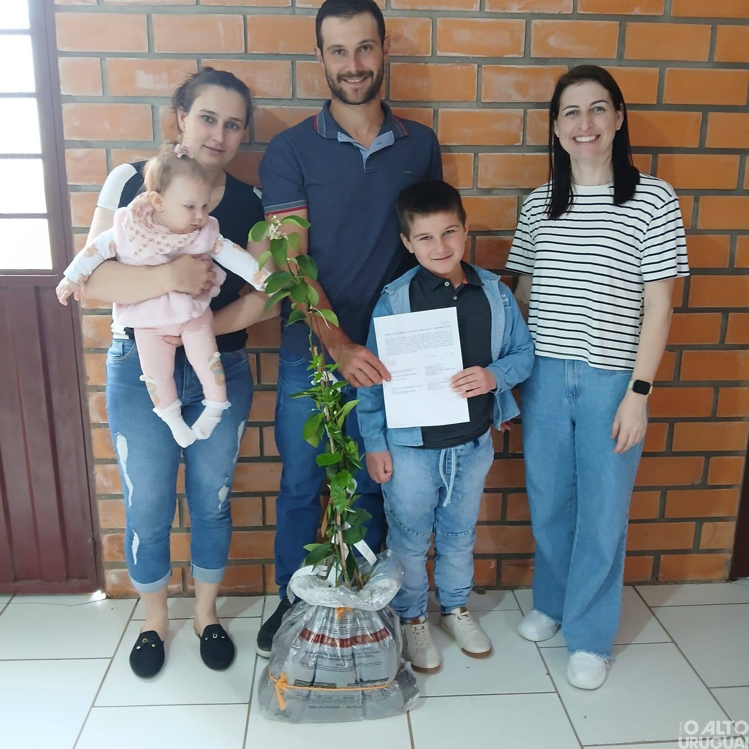 Caiçara realiza entregas do Programa Nacional de Habitação Rural