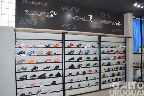 Loja DYN faz lançamento de marca própria em FW