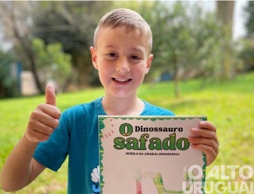 Murilo Amaral Dessbesell publica seu primeiro livro aos sete anos