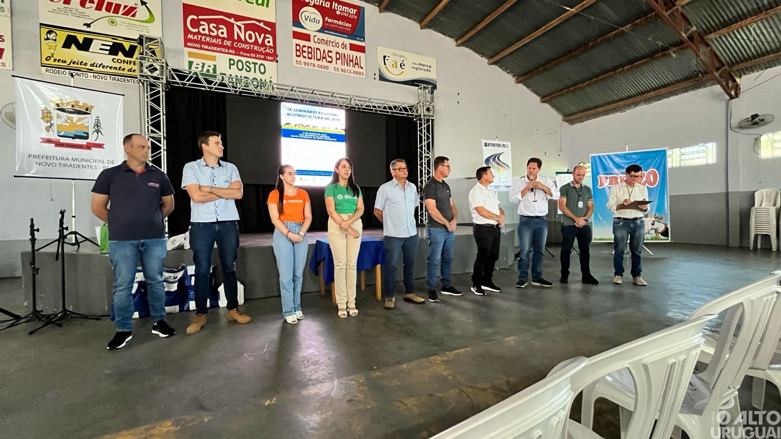 Novo Tiradentes sedia Seminário Regional de Bovinocultura de Leite