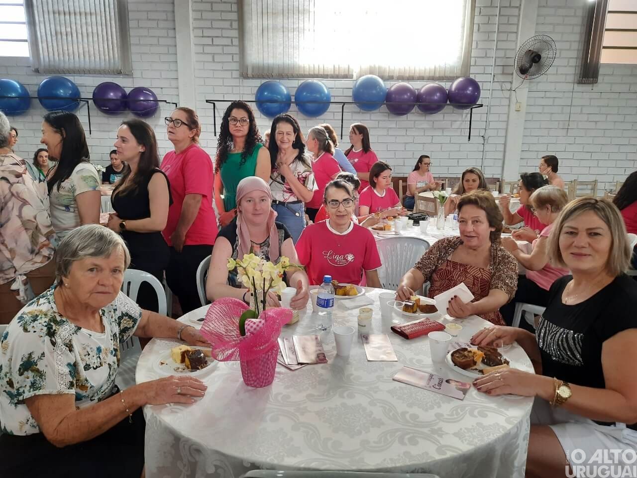Chá da Liga reúne mulheres em Rodeio Bonito