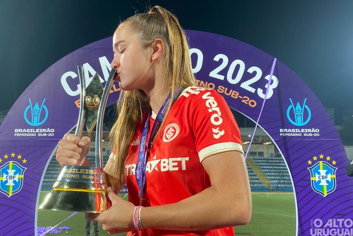 Bianca Martins, formada nas Gurias do Yucumã, renova contrato com o Inter até 2027