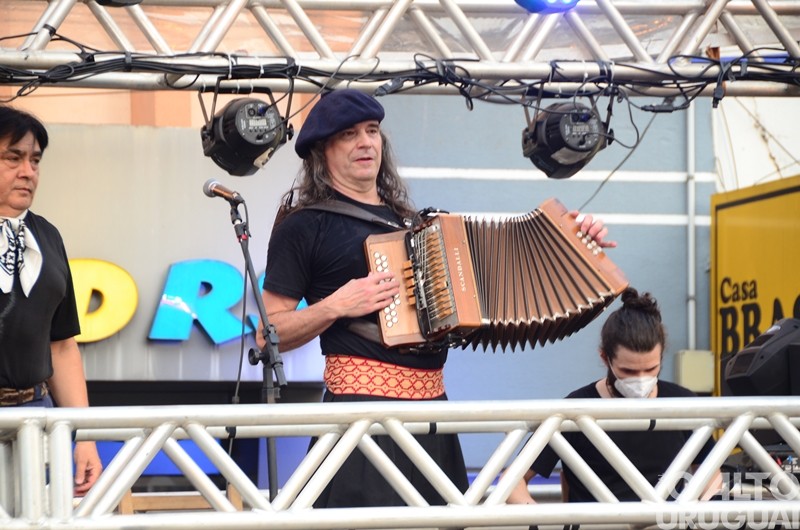 Renato Borghetti e Daniel Torres apresentam show farroupilha em FW