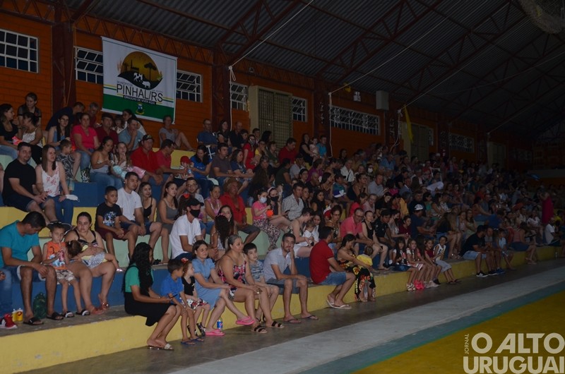 Pinhal recebe a comitiva do Papai Noel