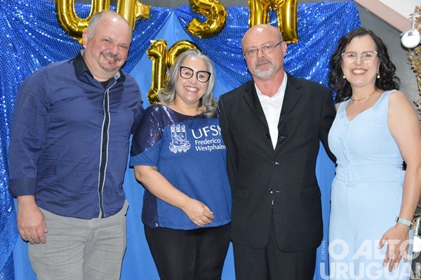 Campus UFSM/FW celebra 18 anos de história com homenagens e confraternização