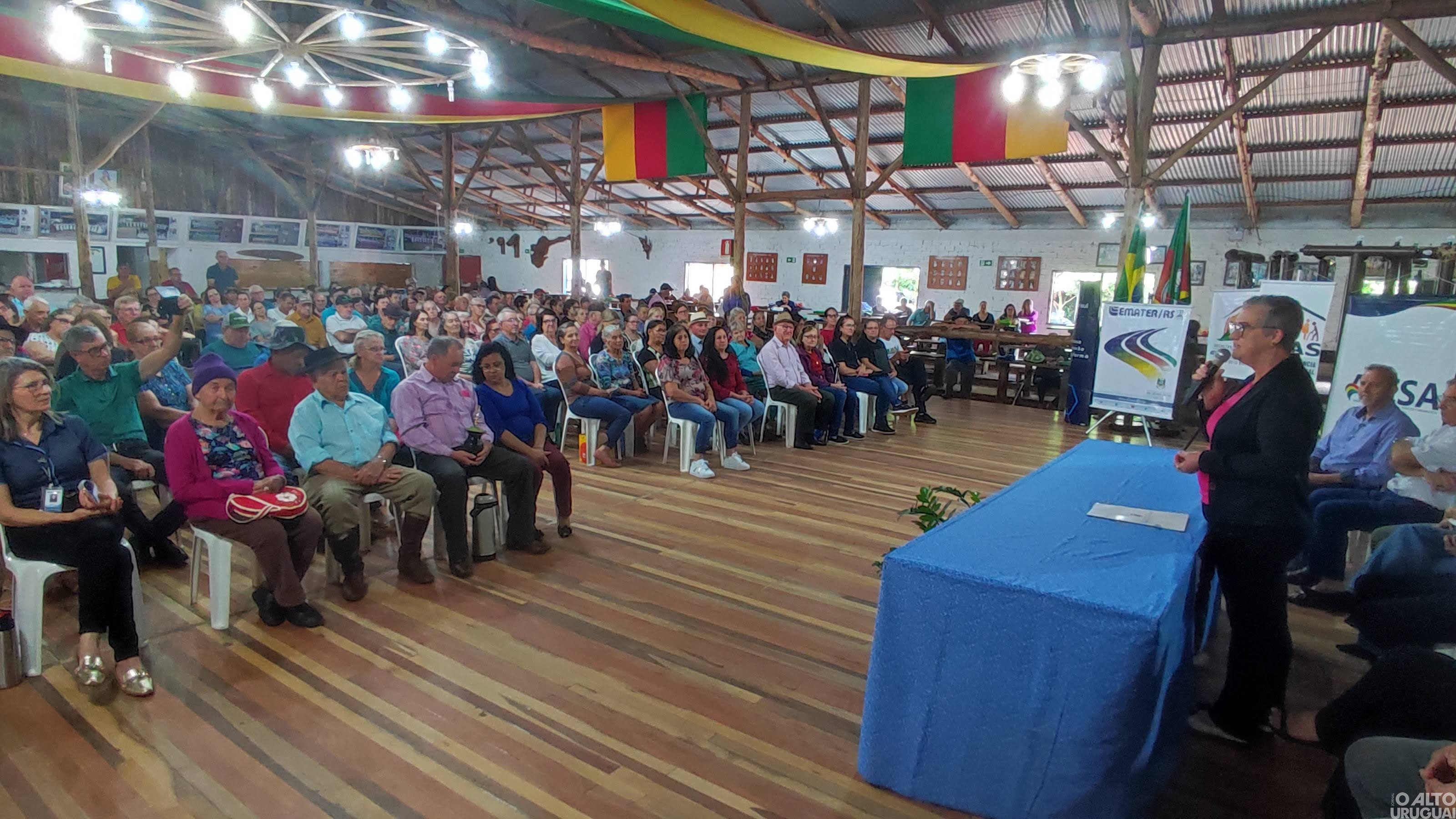 Rodeio Bonito promove encontro em homenagem aos idosos