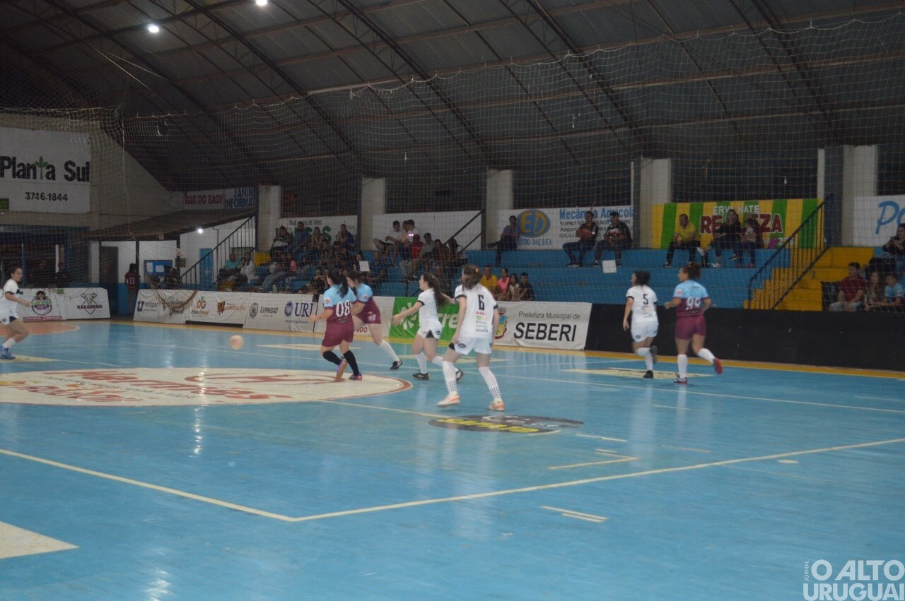 Copa Amzop tem partidas da categoria feminina neste sábado