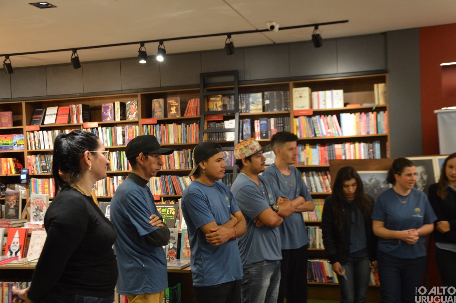 Apae-FW promove exposição fotográfica