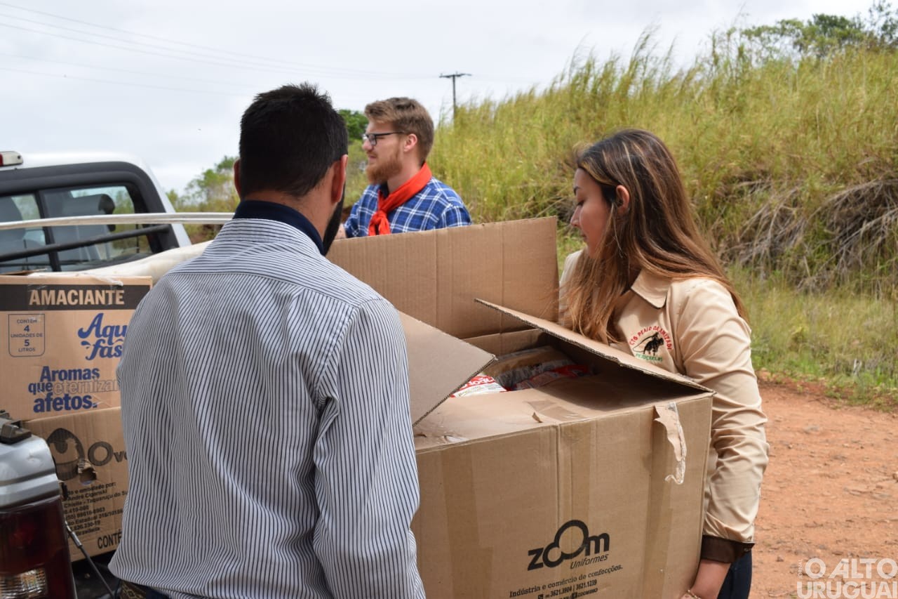 DTG Vaqueano Blau Nunes entrega alimentos a entidades de FW