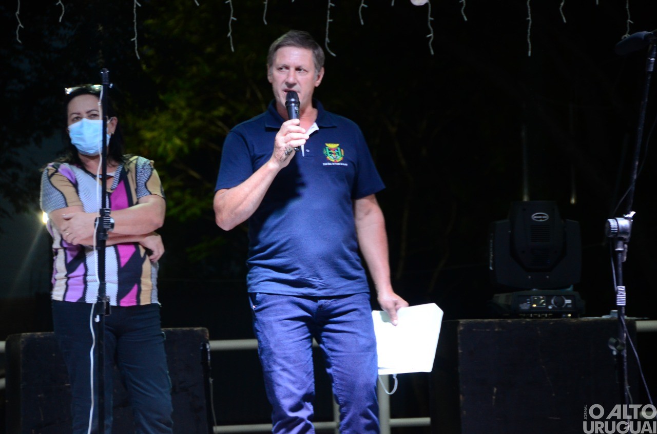 Coral e Banda Municipal abrem Programação Natalina