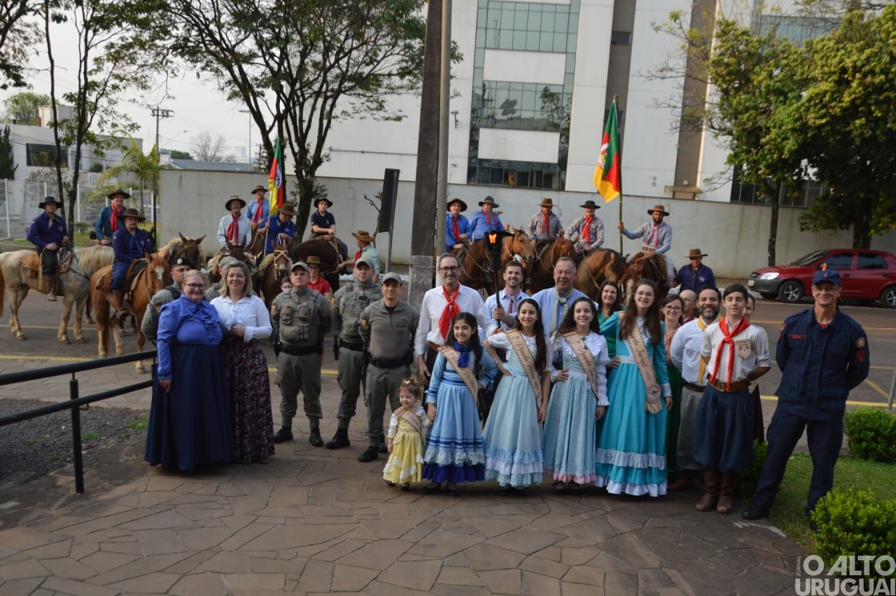 Centelha da Chama Crioula é recebida em FW