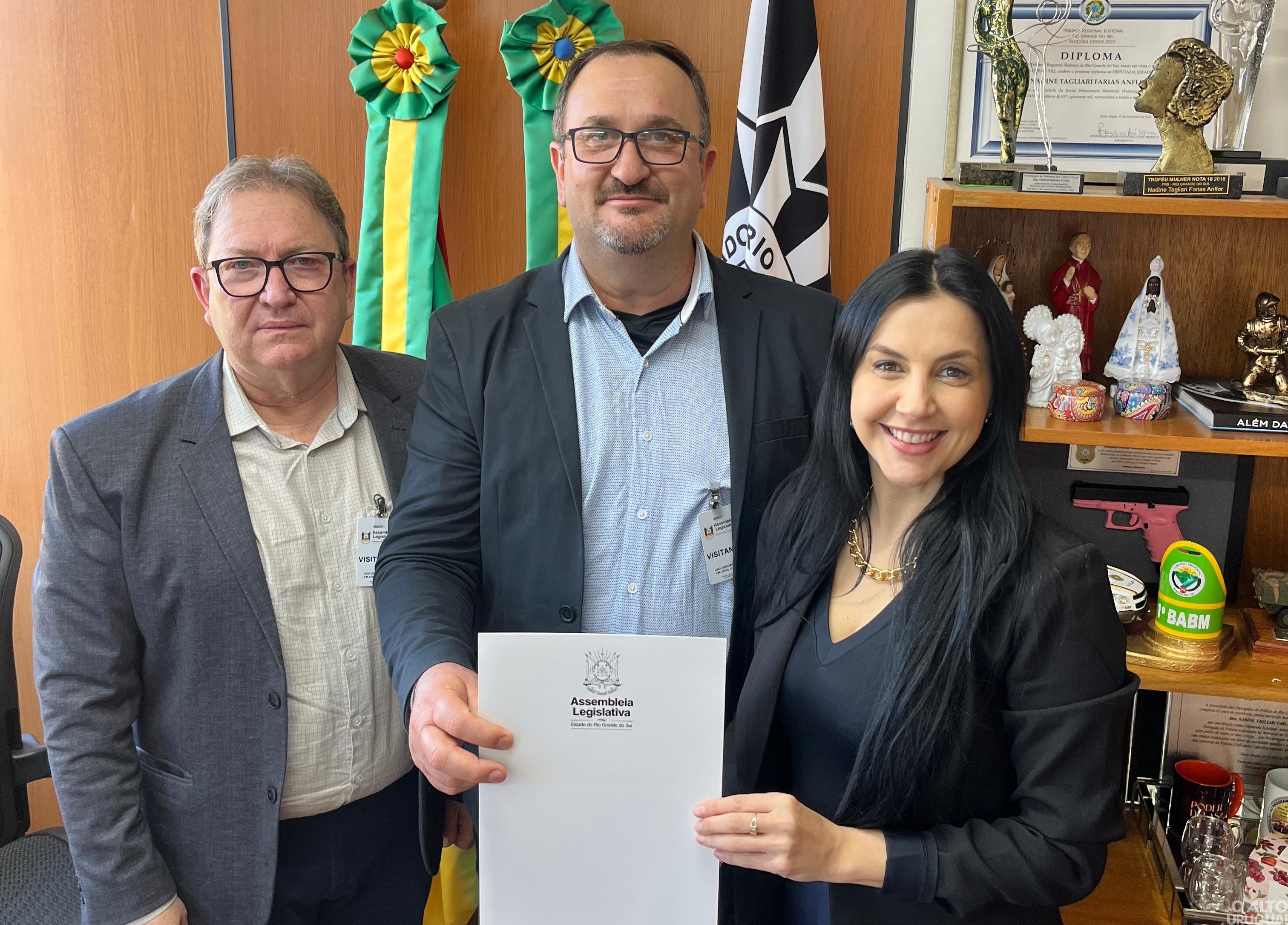 Prefeito de Vista Alegre cumpre agenda na capital do Estado