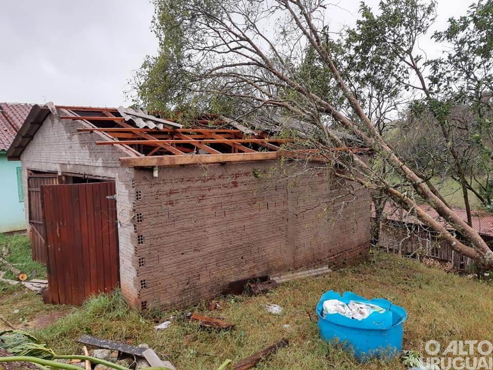 Temporais causam prejuízos a mais de 60 famílias em Cerro Grande