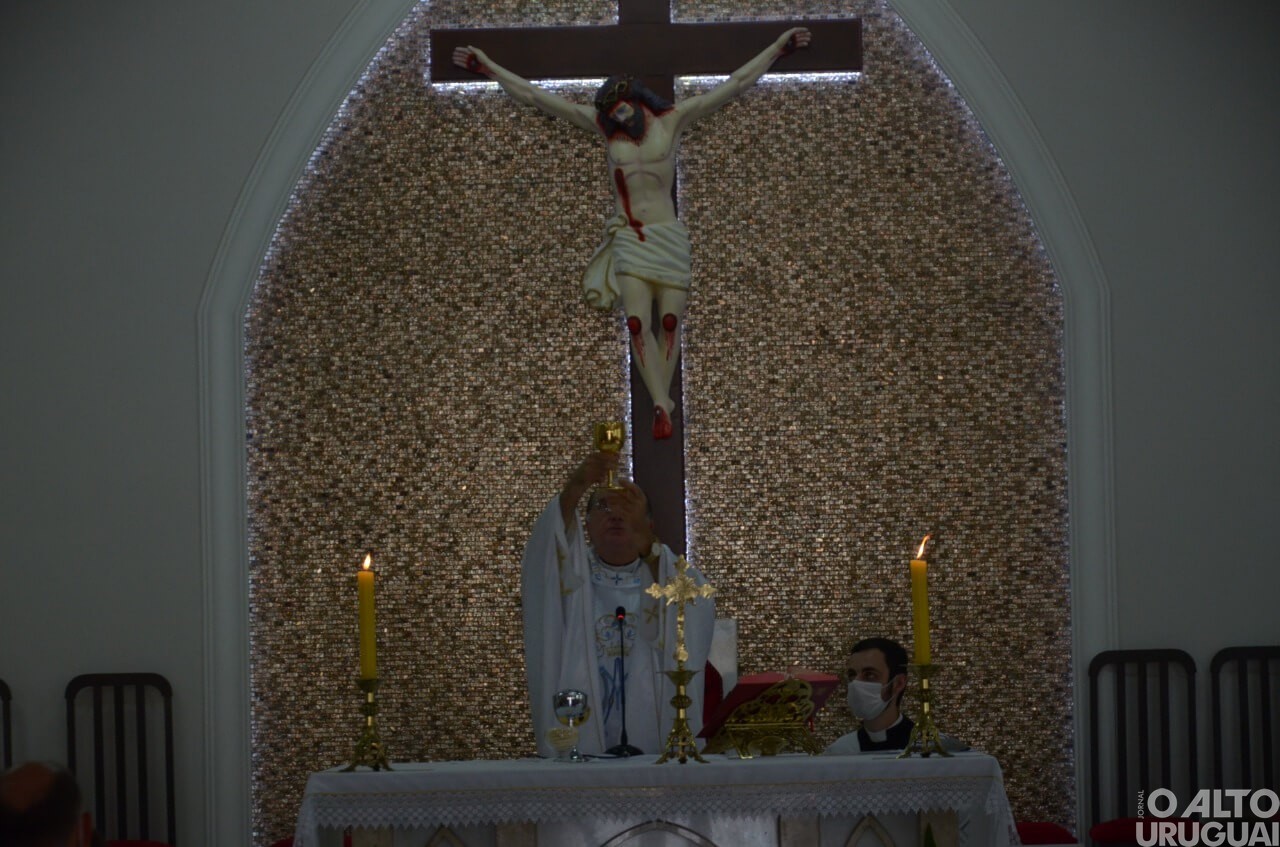 31ª romaria reúne fiéis no bairro Jardim Primavera