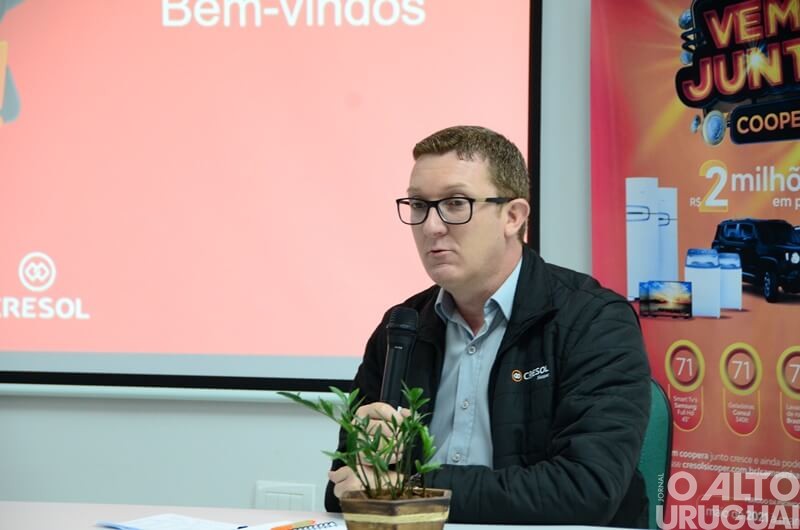 Cresol Raiz lança a campanha Vem Junto Cooperar