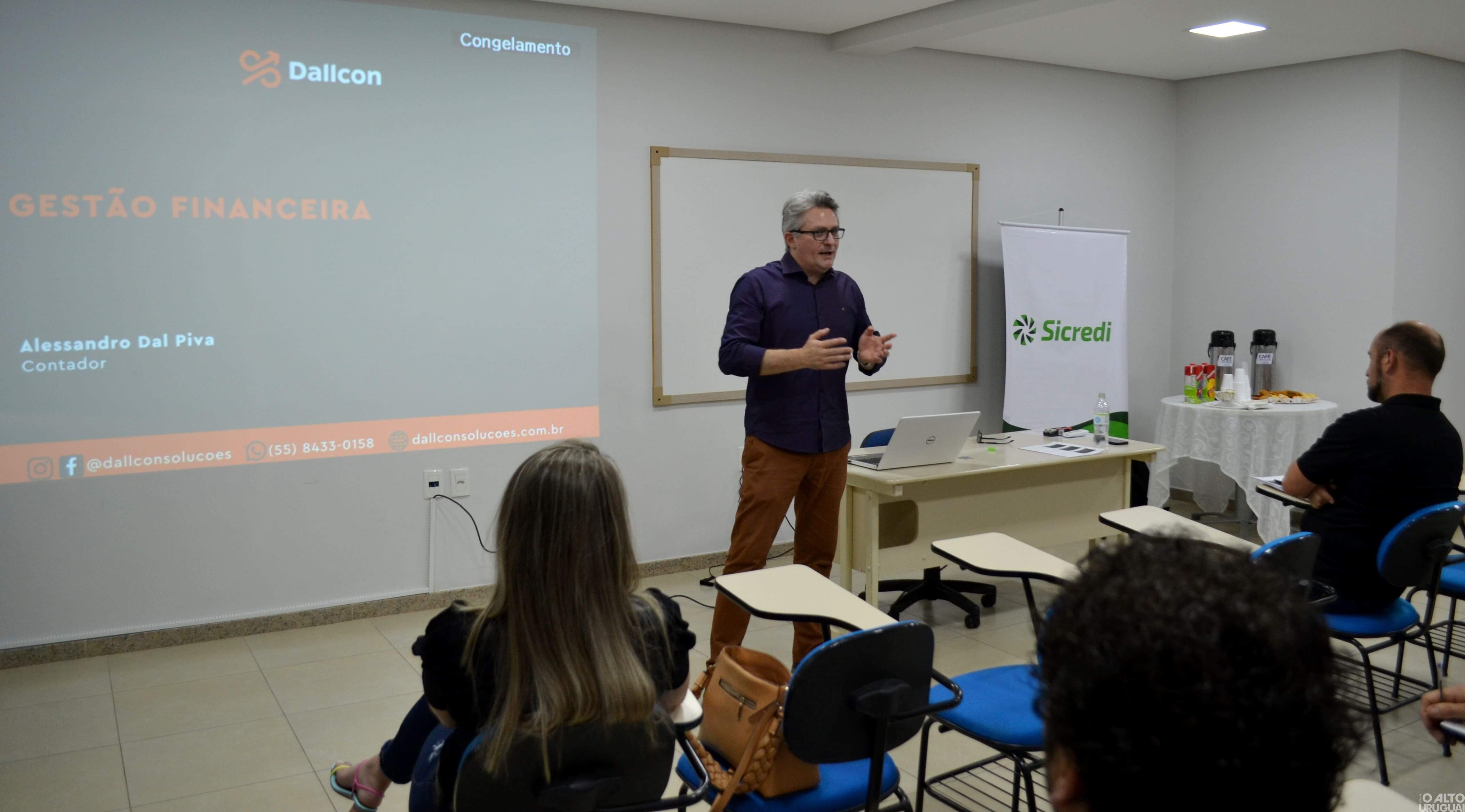 AEFW realiza curso com foco em Gestão Financeira