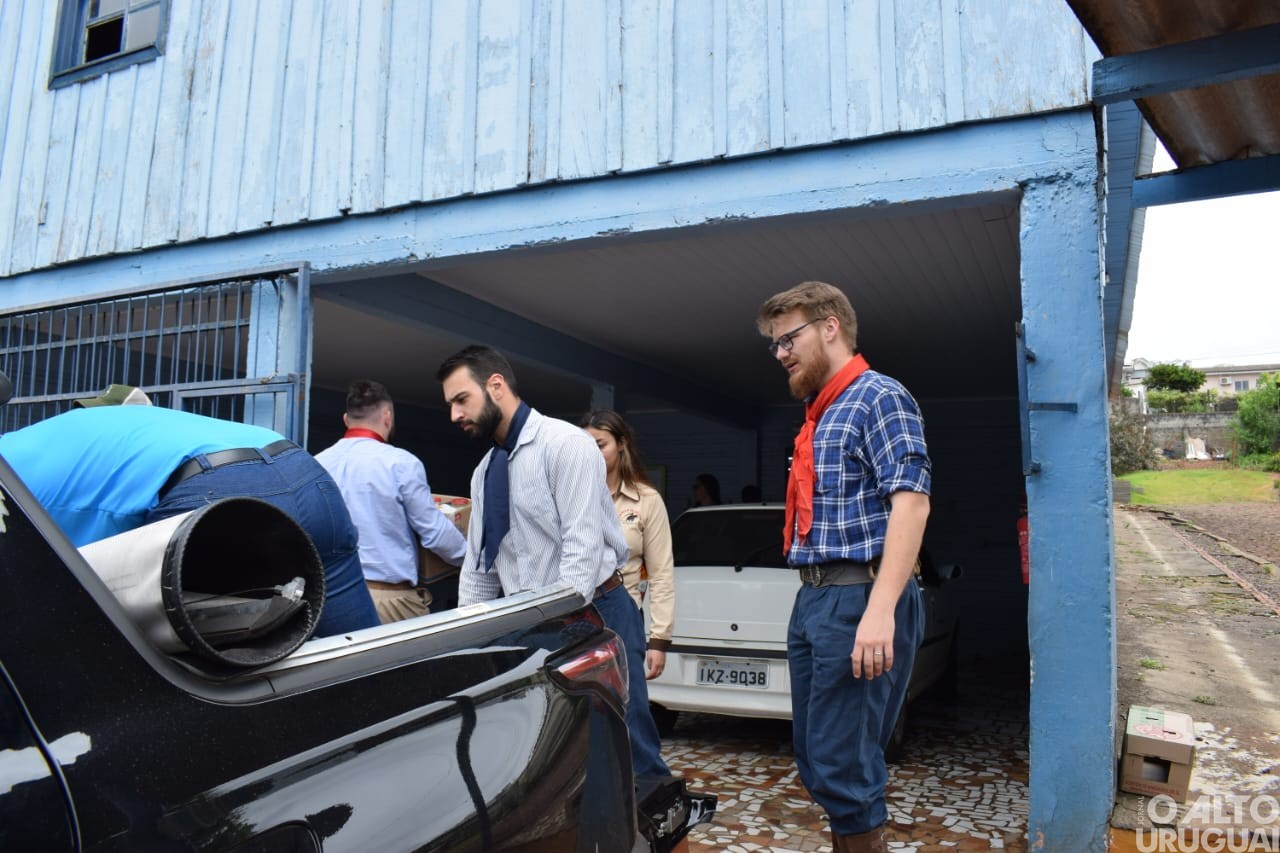DTG Vaqueano Blau Nunes entrega alimentos a entidades de FW