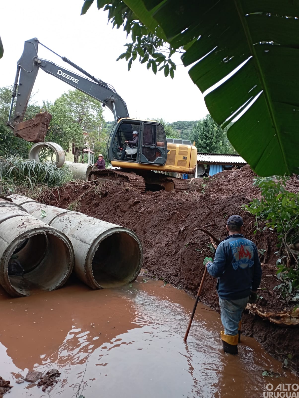 Cristal do Sul intensifica melhorias nas estradas do interior