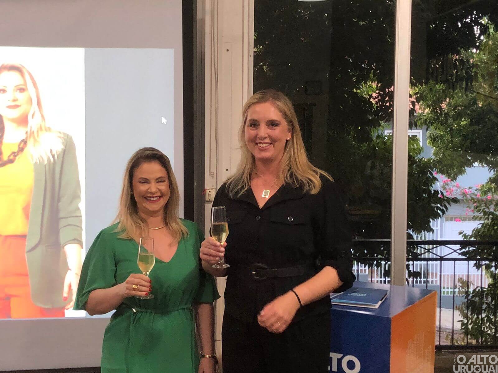 Grupo O Alto Uruguai apresenta revista Set a convidados