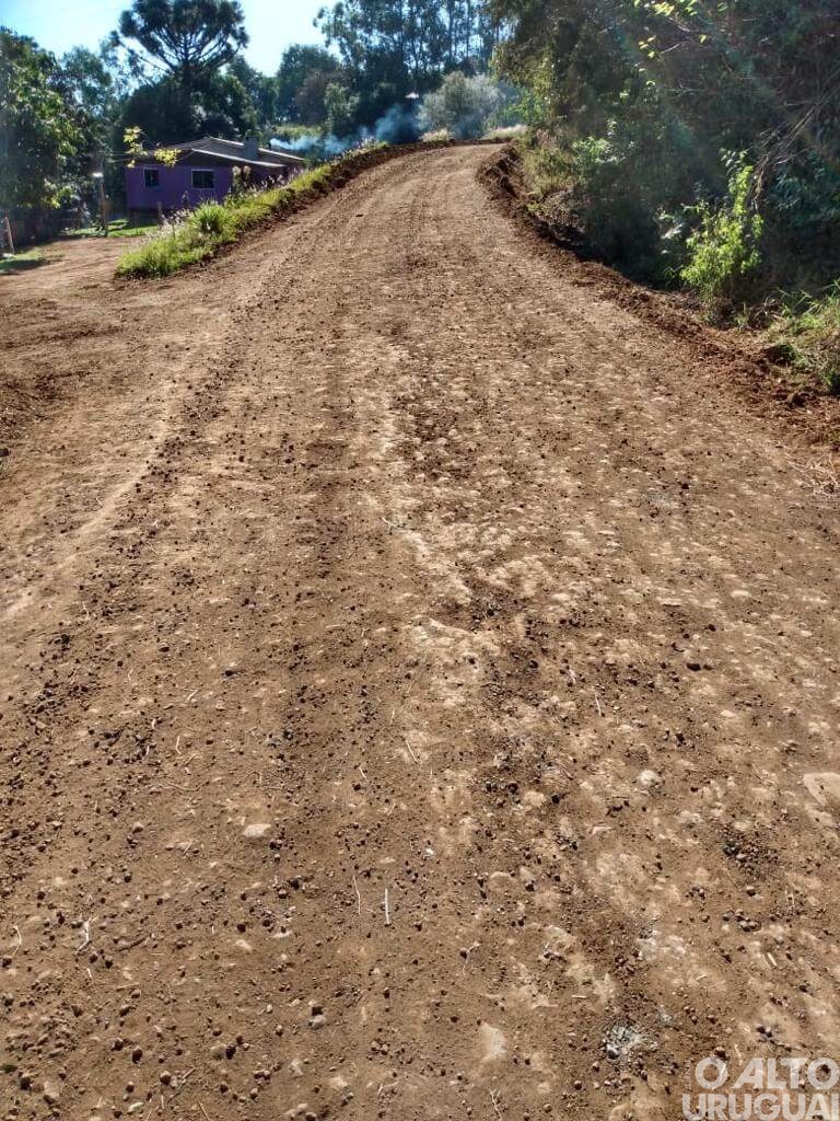 Taquaruçu do Sul: recuperação de estradas auxilia escoação de produção agrícola