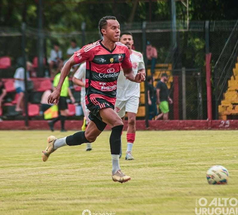 Rodrigo Buiú é o novo lateral do União Frederiquense