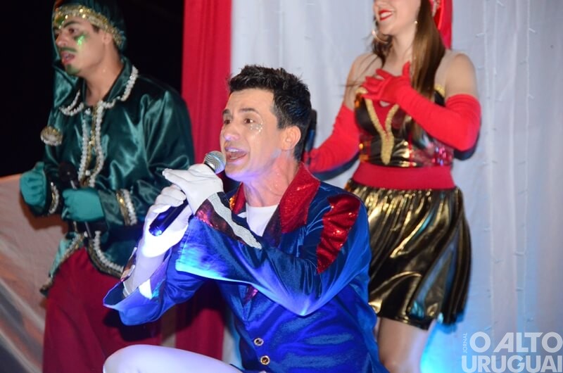 Programação de Natal reúne famílias em Caiçara