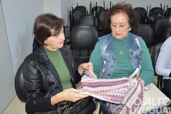 Tricolã promove workshop de tricô e crochê em FW