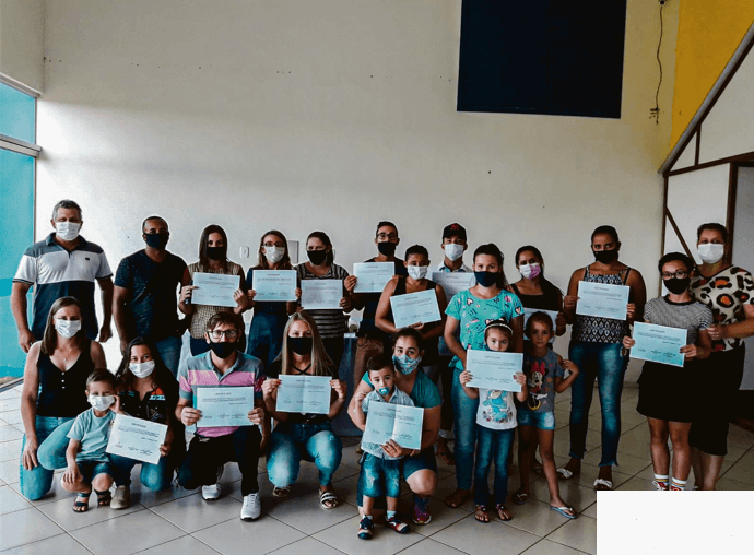 Alpestre: turma de costura em calçados conclui capacitação