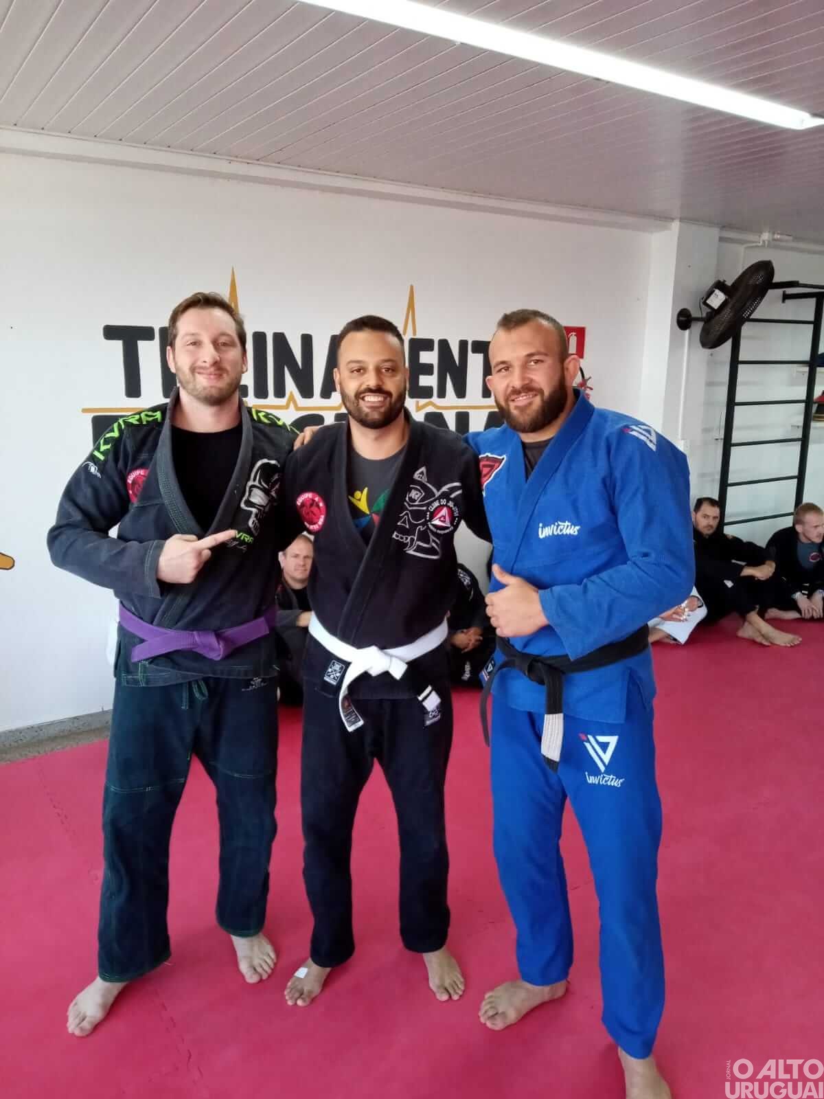Clube do Jiu-jitsu FW realiza seminário de graduação em Três Passos