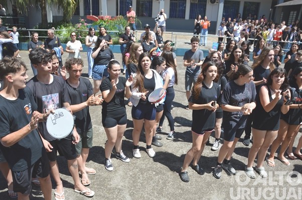 Bandas da Escola Cardeal Roncalli conquistam cinco títulos de campeãs e três de vice-campeãs em SC