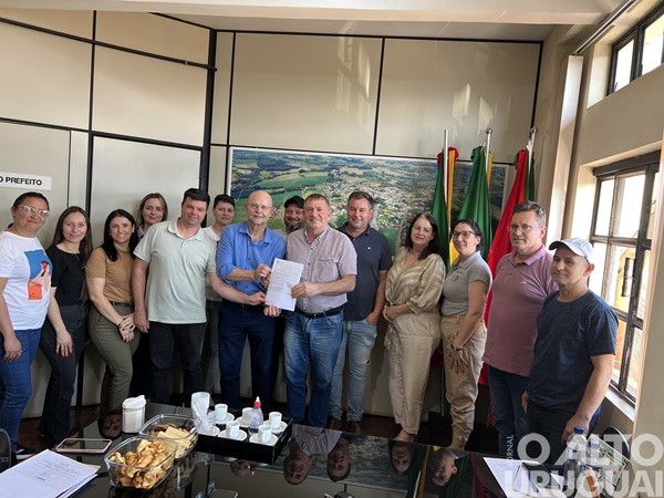 Deputado Elvino Bohn Gass reafirma parceria com Taquaruçu do Sul